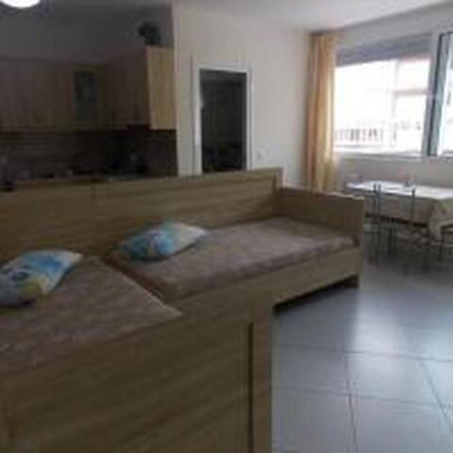 Vasili Sunstay Apartments Sarandë Esterno foto