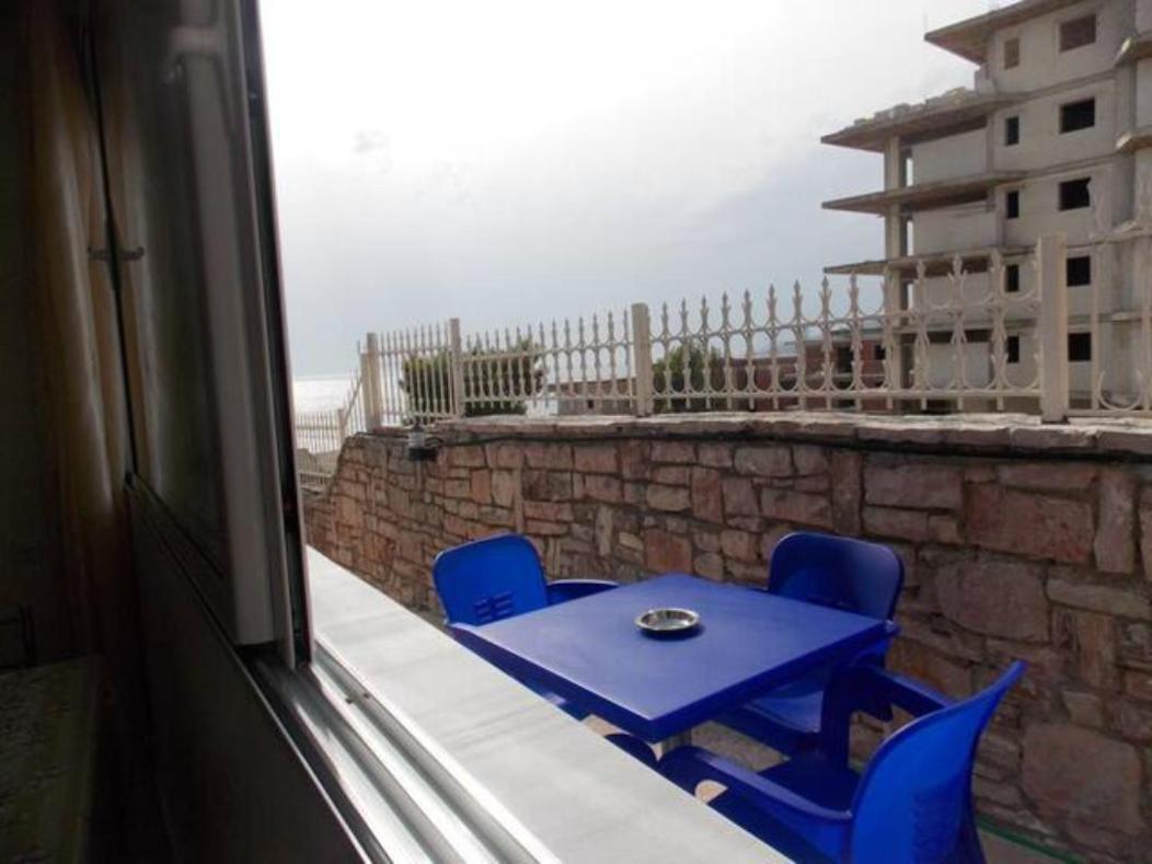 Vasili Sunstay Apartments Sarandë Esterno foto