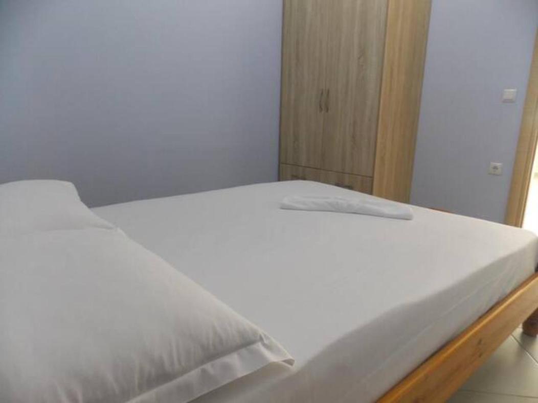Vasili Sunstay Apartments Sarandë Esterno foto